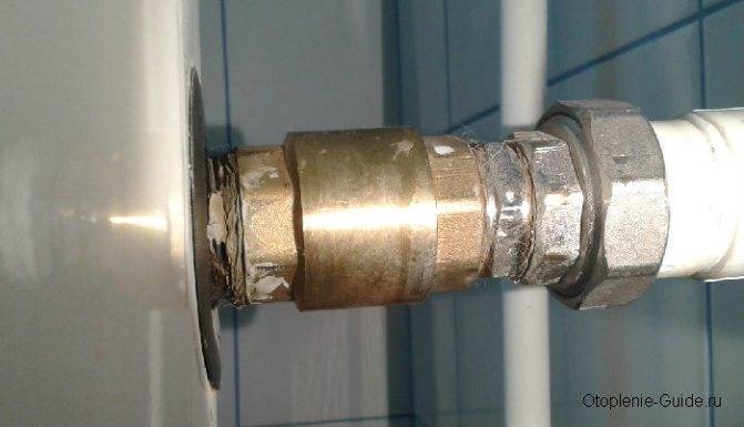 Обратный клапан для отопления: установка лепесткового или шарового клапана и схема системы с естественной циркуляцией для этого