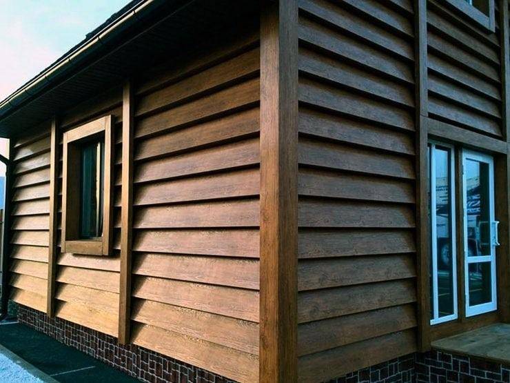 Чем обшить деревянный дом снаружи - выбираем материал