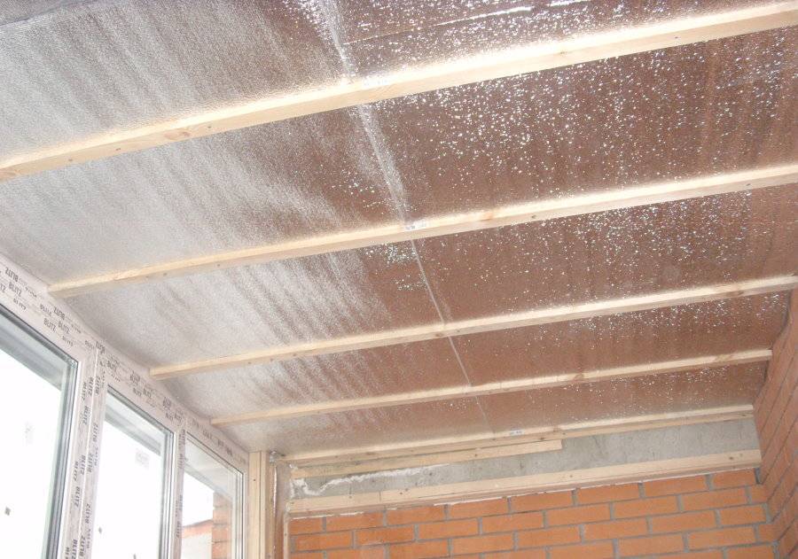 Утепление потолка на балконе - инструкция по применению различных материалов.