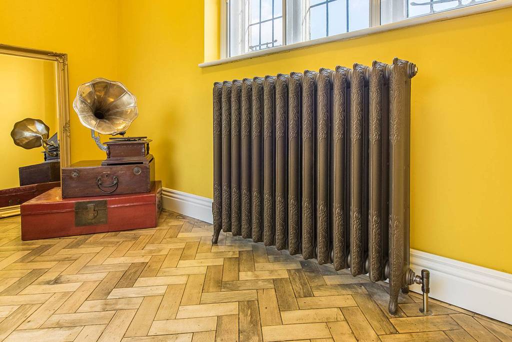 Какие радиаторы отопления лучше ставить в частном доме — сравнение видов, как выбрать, топ 10 производителей