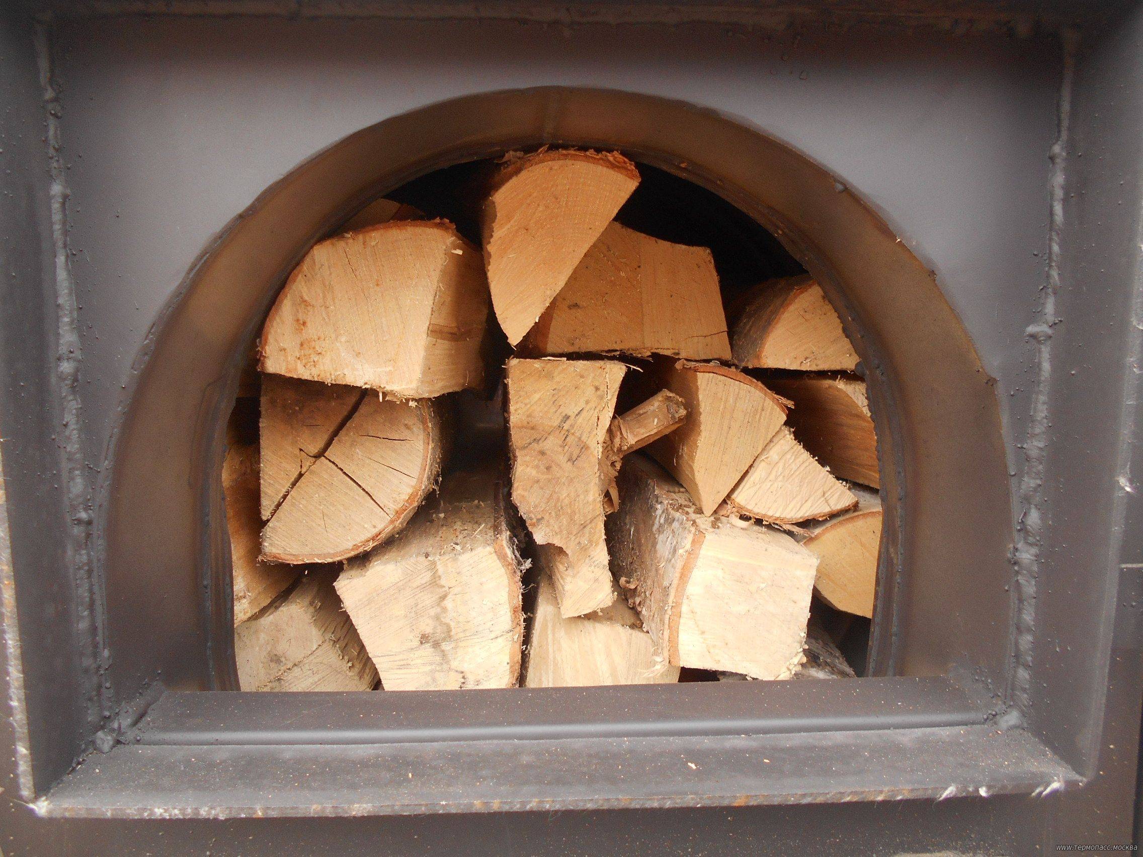 Технология процесса: как правильно топить печь дровами
