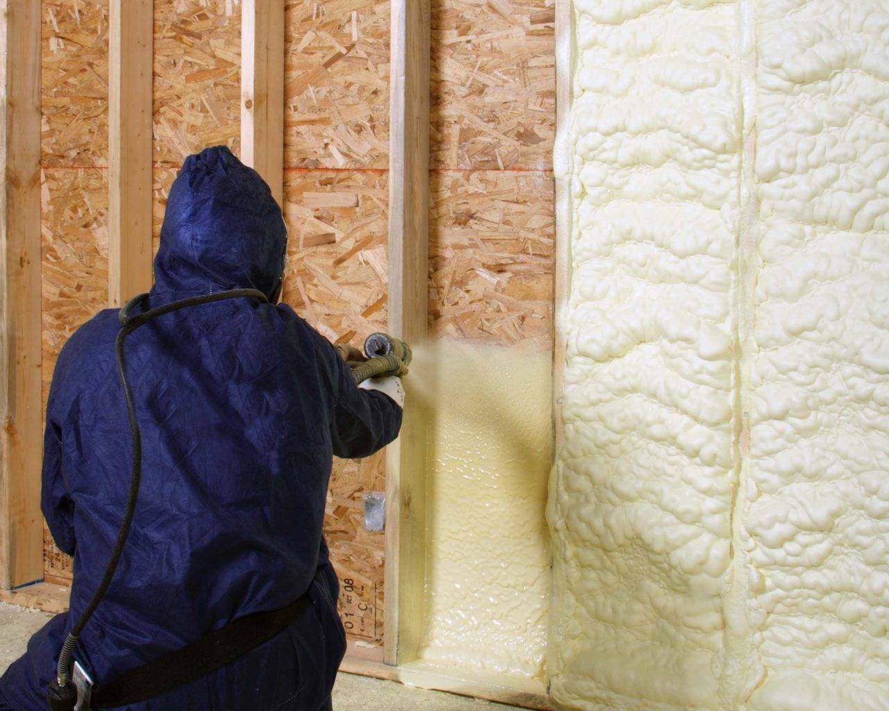 Можно ли использовать монтажную пену как утеплитель. плюсы и минусы утепления стен дома пеной, стоит ли это делать
