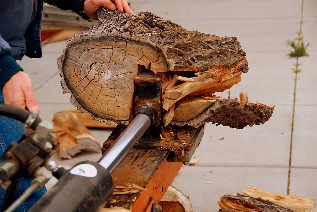 Всё, что нужно знать о колунах для дров