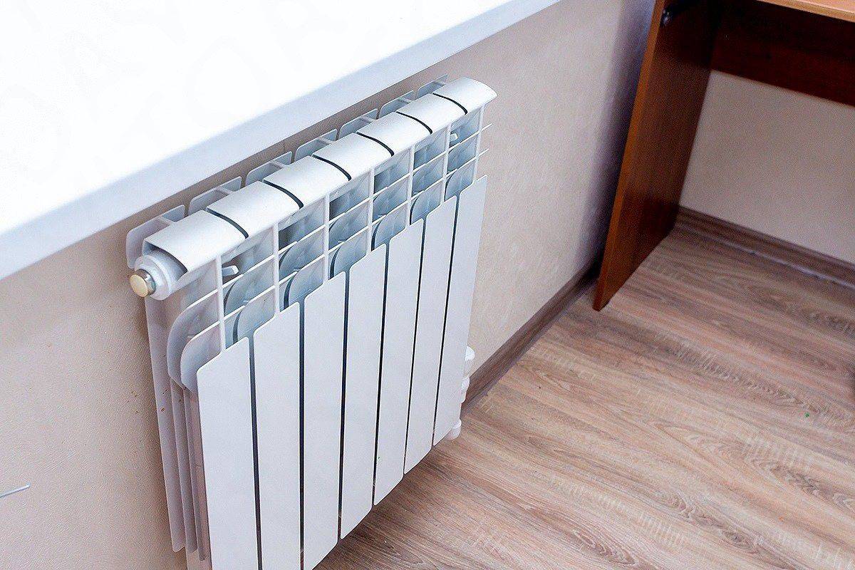 Какие батареи (радиаторы) отопления лучше для частного дома - алюминиевые или биметаллические