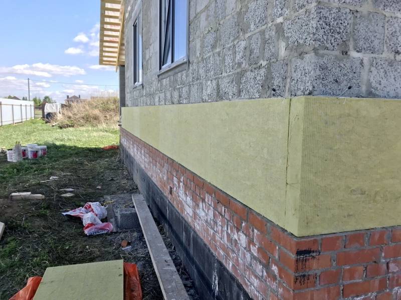 Чем утеплить дом из керамзитобетонных блоков снаружи? - strtorg.ru