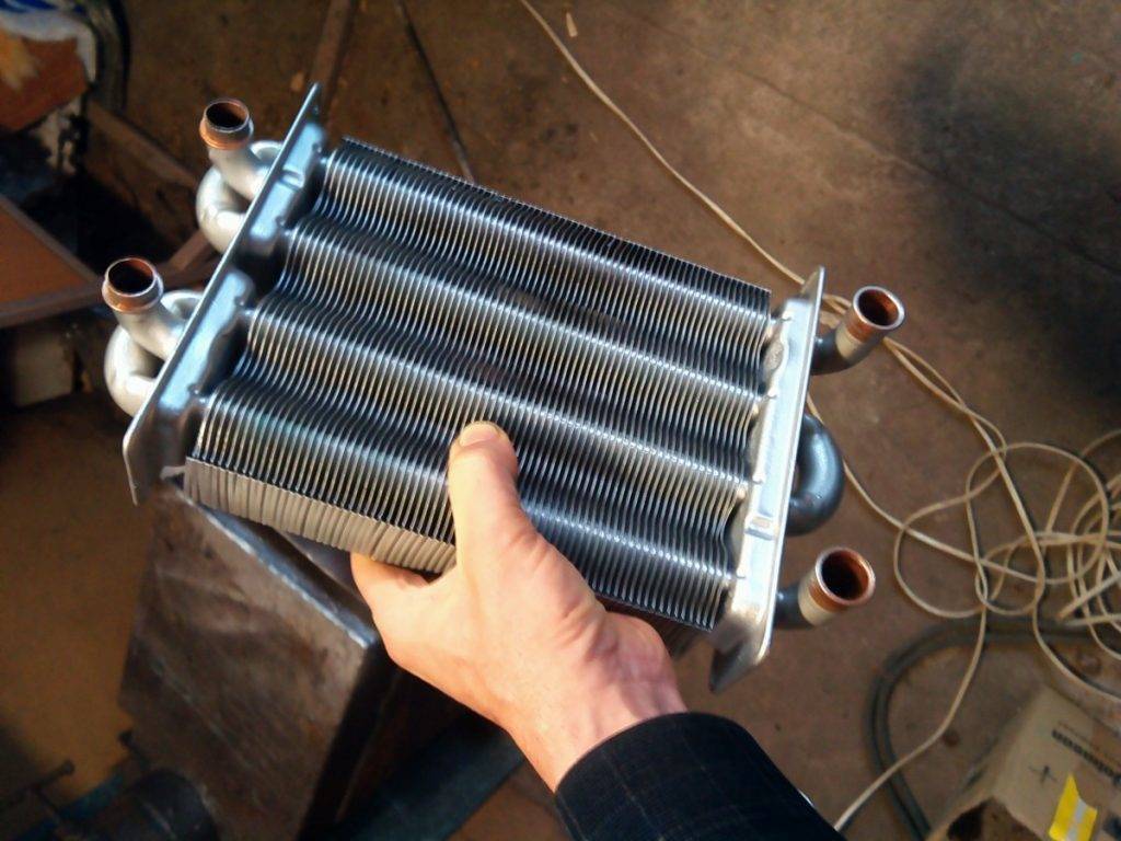 Прочистка теплообменника газового котла: технологии и используемые материалы