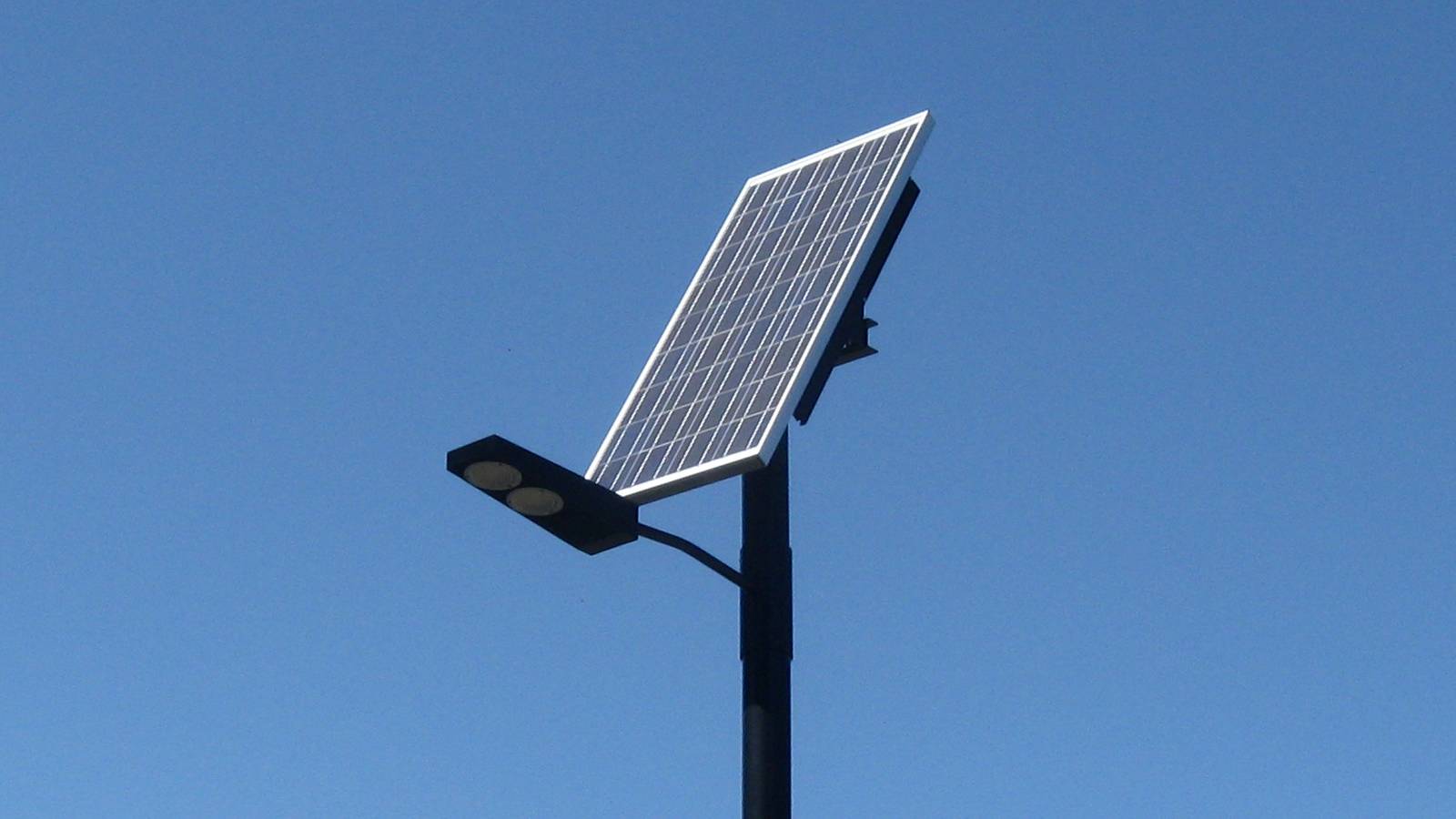 Уличное освещение на солнечных батареях - принцип действия, применение, идеи