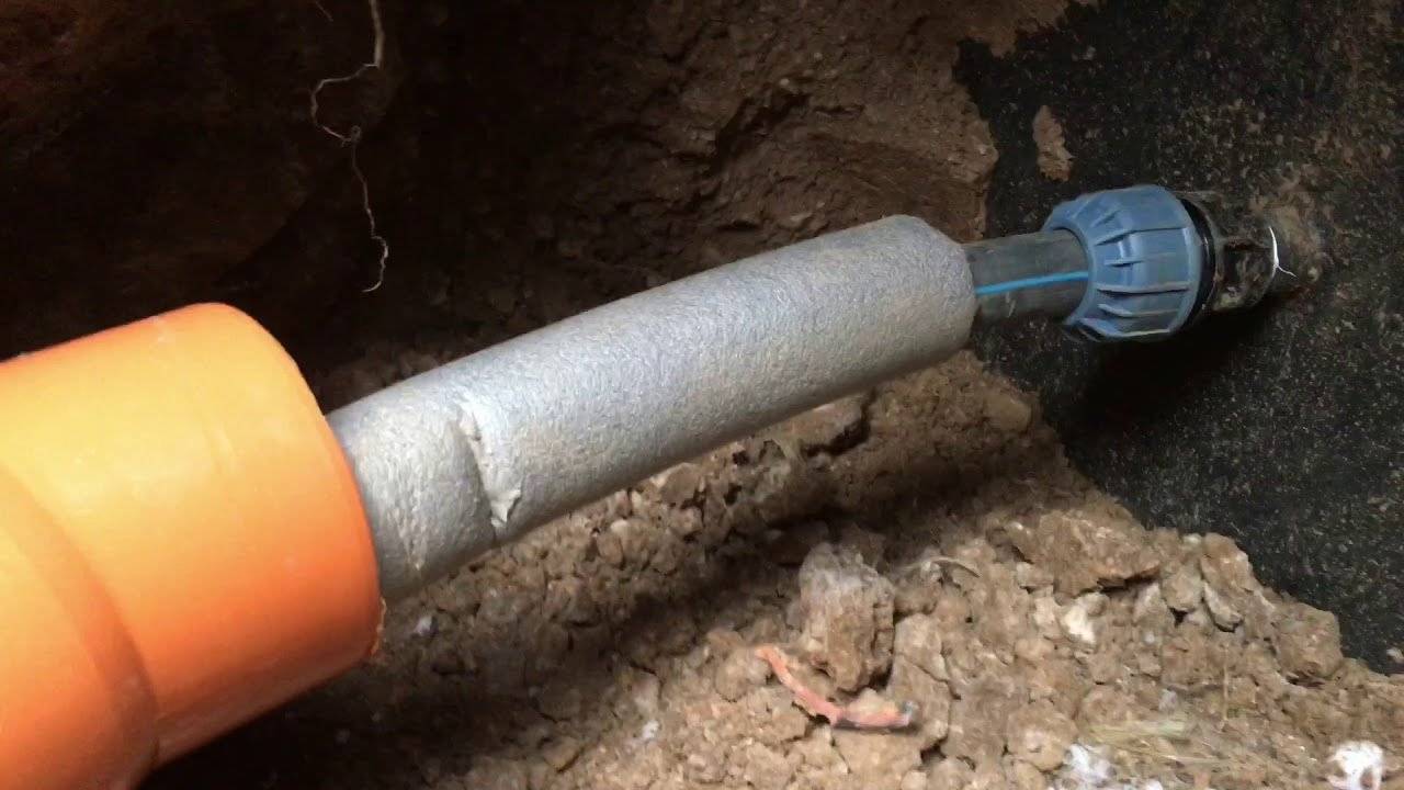 Утепление водопроводных труб снаружи, в земле кабелем - инструкция