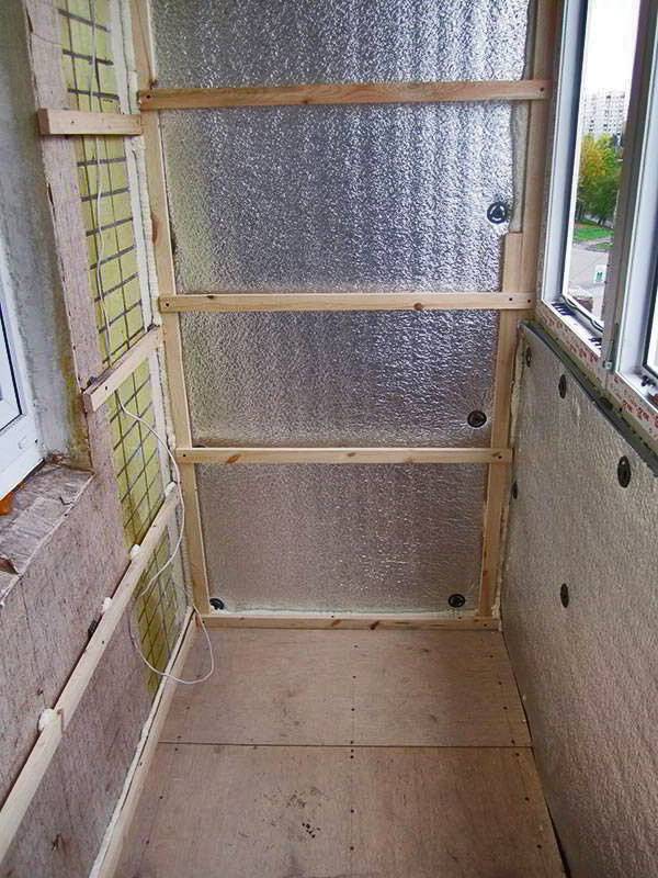 Как утеплить балкон или лоджию в панельном доме: выбор и особенности материалов