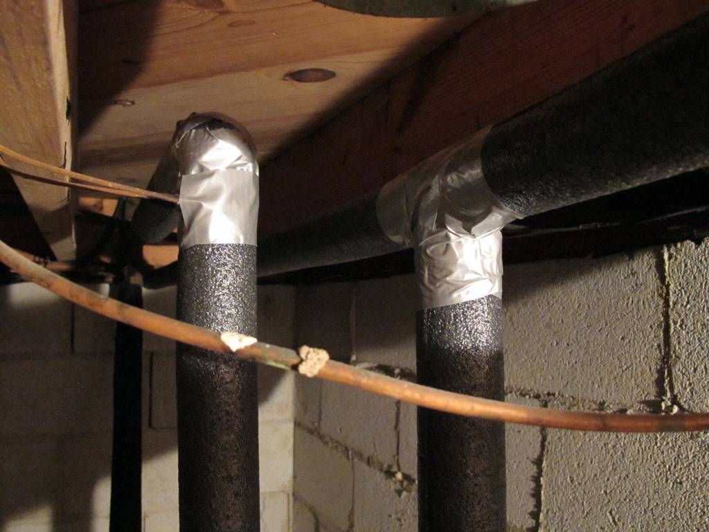 Как утеплить наружный водопровод для водоснабжения частного дома зимой