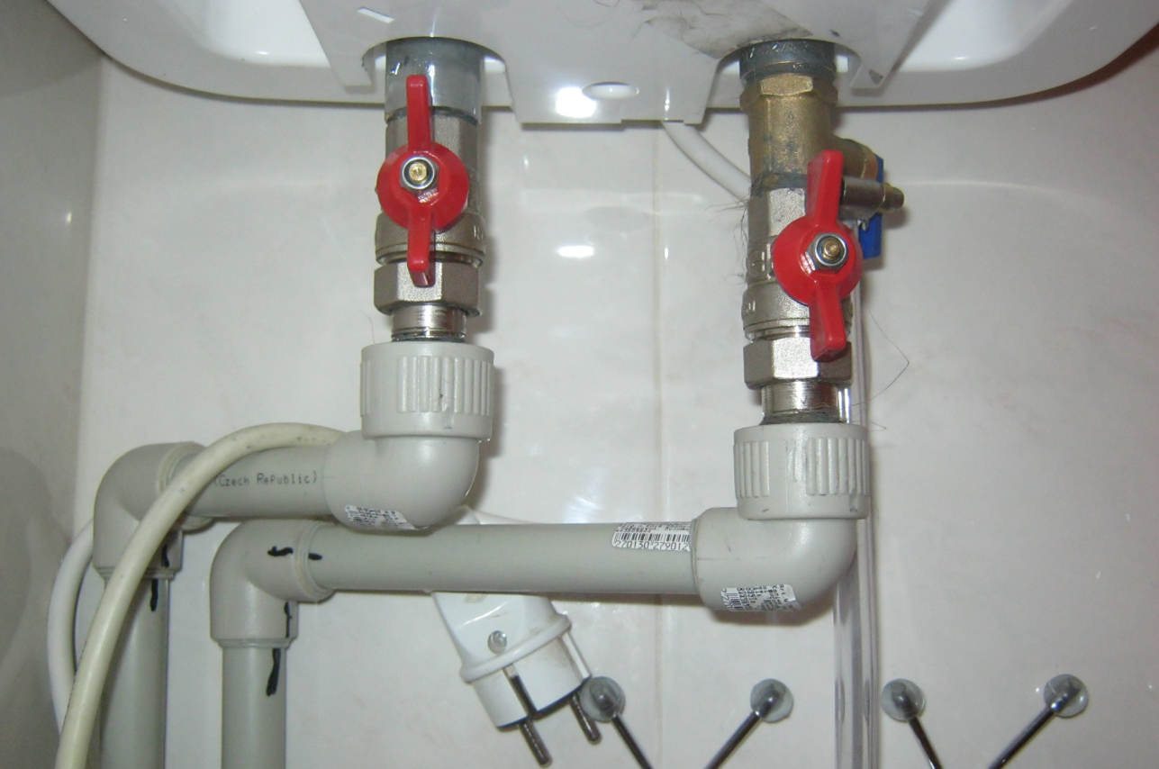 Как установить накопительный водонагреватель своими руками (бойлер)