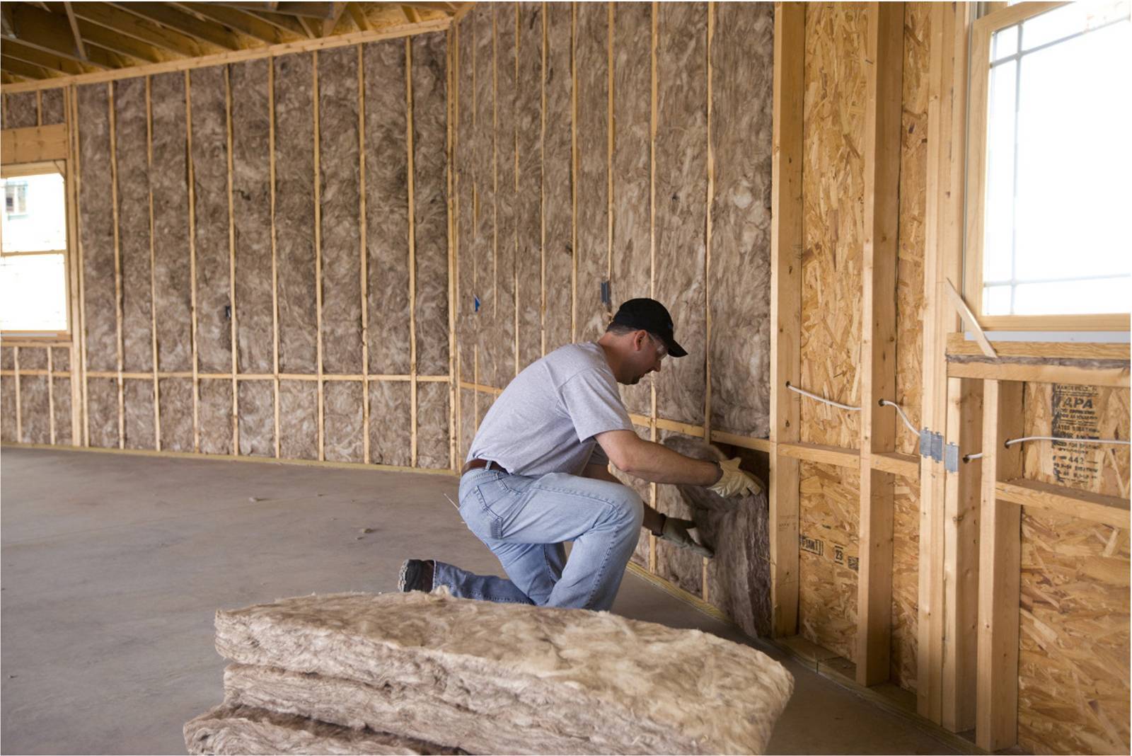 Утепление стен изнутри в частном доме своими руками: правильная внутренняя теплоизоляция стен при помощи плит и панелей утеплителя