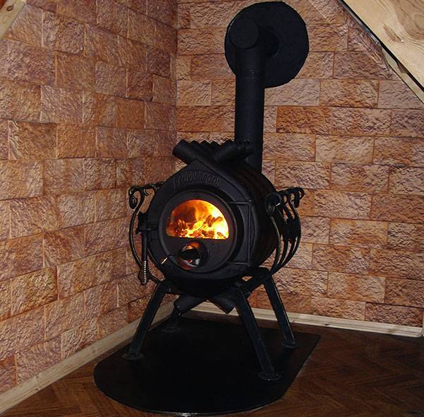 Дымоходы для печей длительного горения: виды, особенности установки